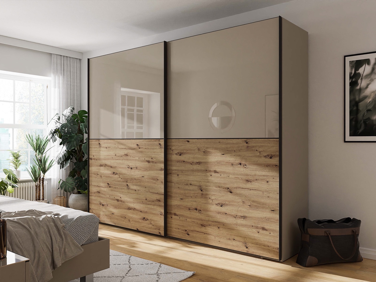 Schiebetürenschrank mit Eichenfront neben Bett und Zimmerpflanzen — Nolte Möbel, Produktvisualisierung