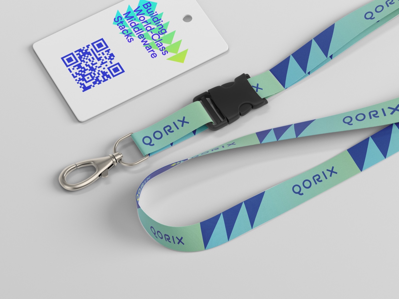 Schlüsselband und Namensschild mit QR-Code — Qorix, laufende Designbetreuung
